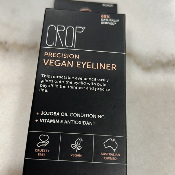 CROP Precision Retractable Vegan Eyeliner Black - Picture 3 of 4